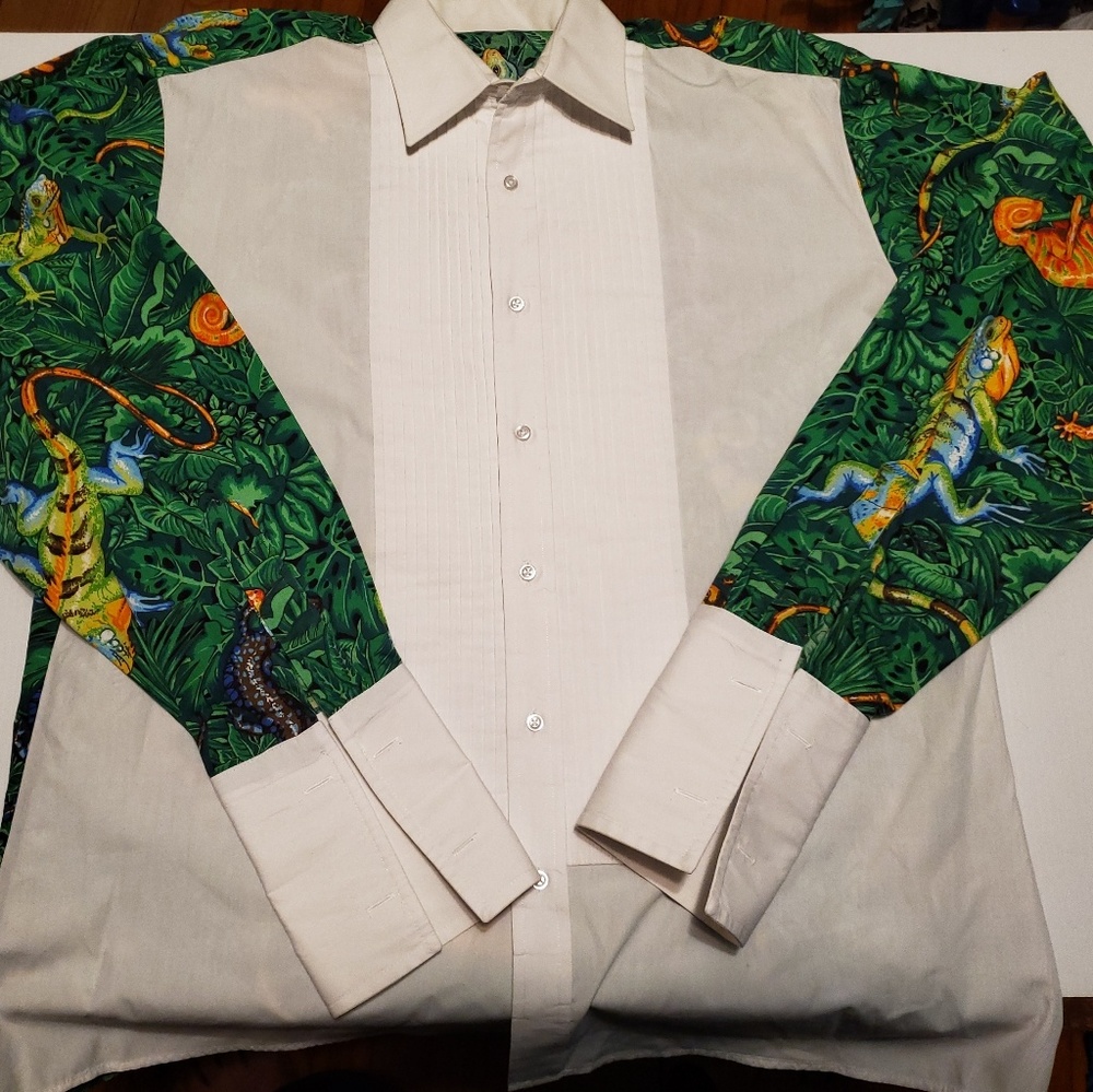 IT'S PROM TIME!!! Tuxedo shirt w/reptiles